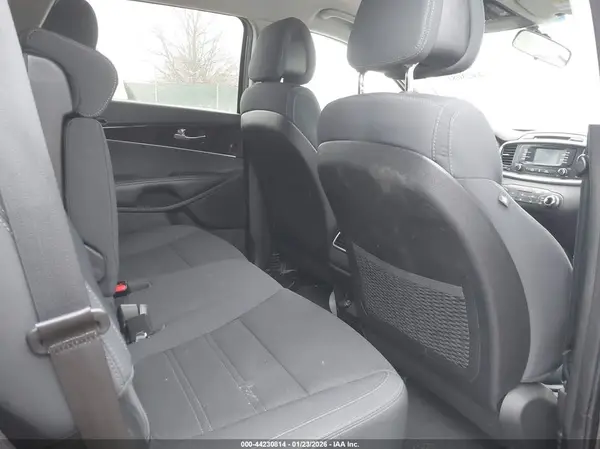 5XYPGDA32GG163764 2016 KIA SORENTO - Image 8