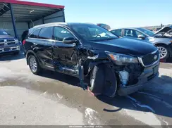 5XYPGDA32GG165224 2016 KIA SORENTO