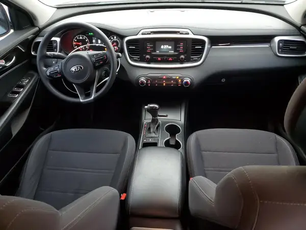 5XYPGDA32GG168124 2016 KIA SORENTO - Image 8