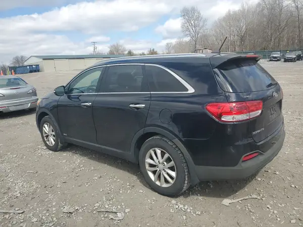 5XYPGDA32GG168351 2016 KIA SORENTO - Image 2