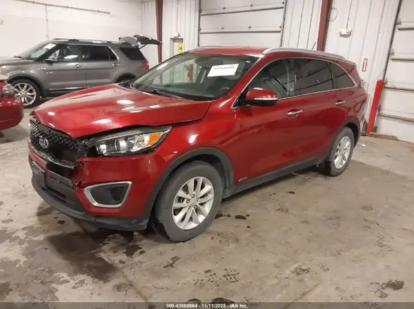 5XYPGDA32GG170746 2016 KIA SORENTO - Image 2
