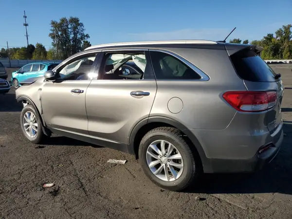 5XYPGDA32HG203343 2017 KIA SORENTO - Image 2