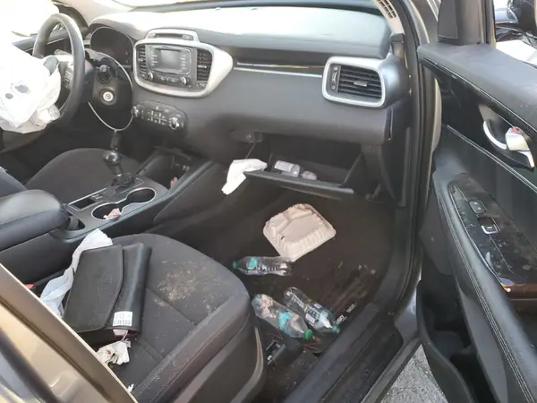 5XYPGDA32HG203343 2017 KIA SORENTO - Image 8