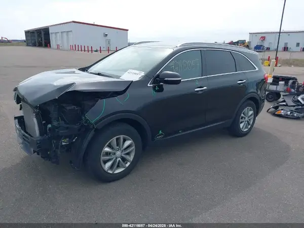 5XYPGDA32HG203519 2017 KIA SORENTO - Image 2