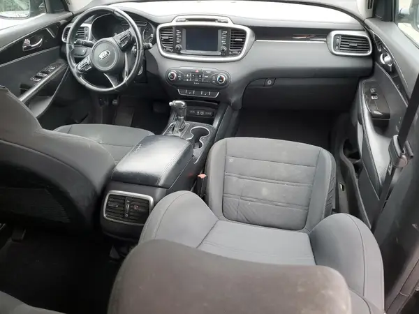 5XYPGDA32HG204184 2017 KIA SORENTO - Image 8
