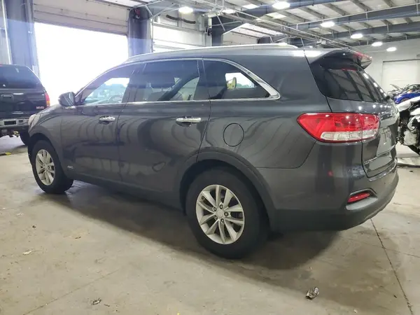 5XYPGDA32HG206940 2017 KIA SORENTO - Image 2