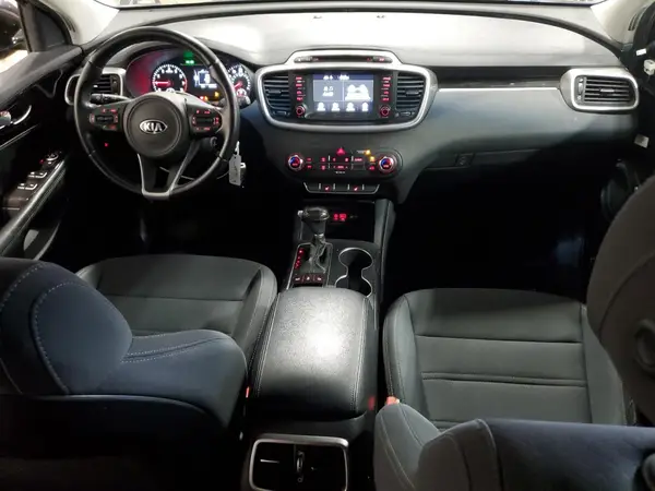 5XYPGDA32HG206940 2017 KIA SORENTO - Image 8