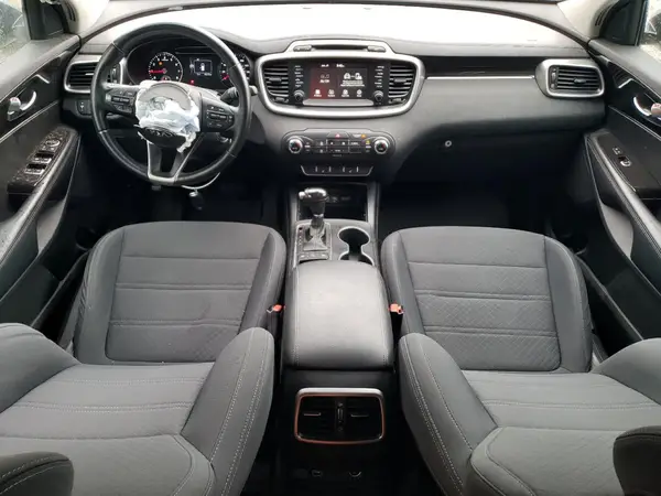 5XYPGDA32HG237329 2017 KIA SORENTO - Image 8