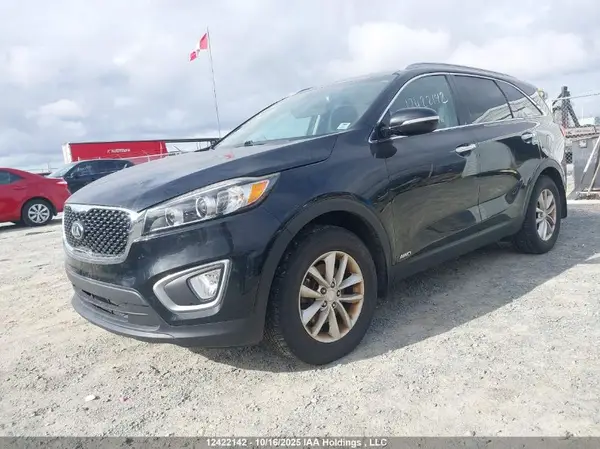 5XYPGDA32HG238836 2017 KIA SORENTO - Image 2