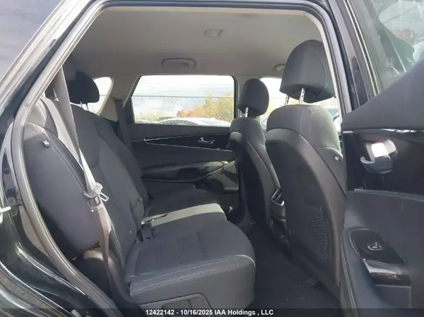 5XYPGDA32HG238836 2017 KIA SORENTO - Image 8
