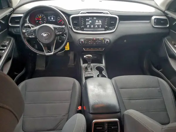 5XYPGDA32HG242160 2017 KIA SORENTO - Image 8