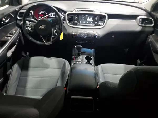 5XYPGDA32HG246466 2017 KIA SORENTO - Image 8
