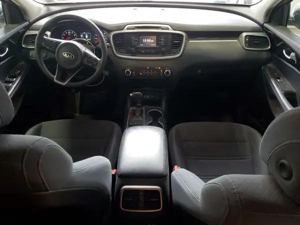 5XYPGDA32HG246807 2017 KIA SORENTO - Image 8