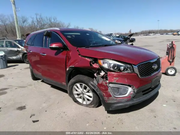 5XYPGDA32HG247276 2017 KIA SORENTO - Image 1