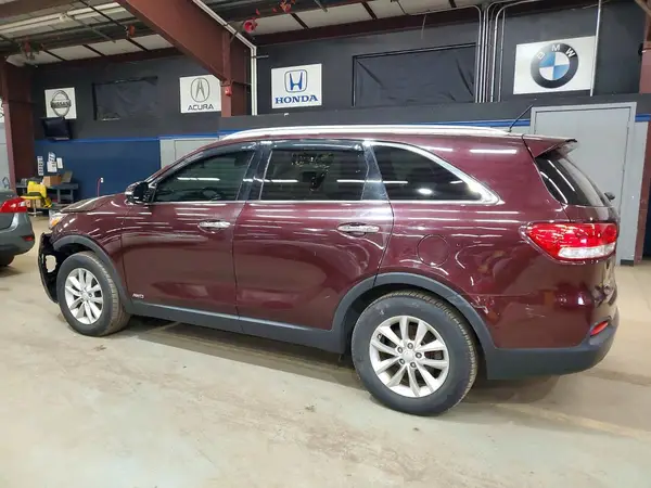 5XYPGDA32HG259699 2017 KIA SORENTO - Image 2
