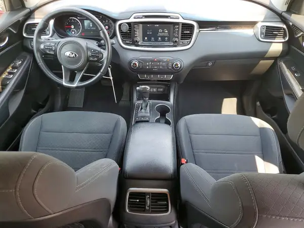 5XYPGDA32HG259766 2017 KIA SORENTO - Image 8