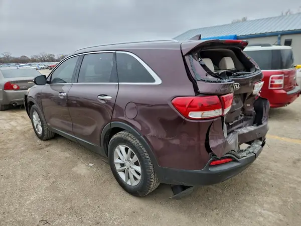 5XYPGDA32HG260707 2017 KIA SORENTO - Image 2