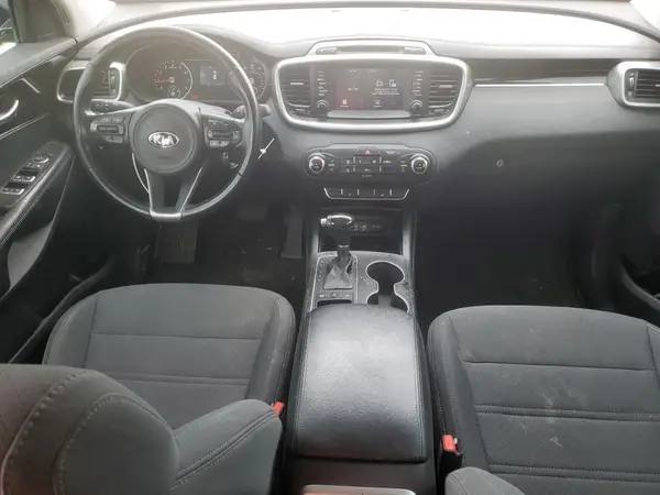 5XYPGDA32HG264529 2017 KIA SORENTO - Image 8