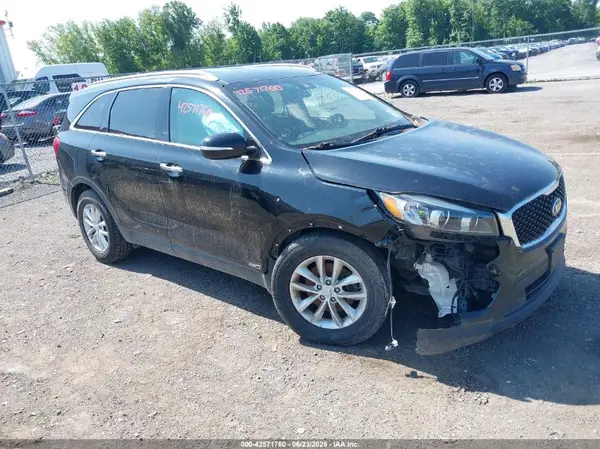 5XYPGDA32HG265986 2017 KIA SORENTO - Image 1