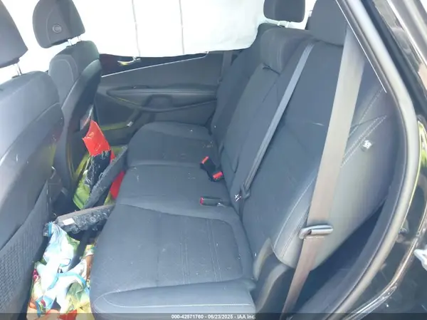 5XYPGDA32HG265986 2017 KIA SORENTO - Image 8
