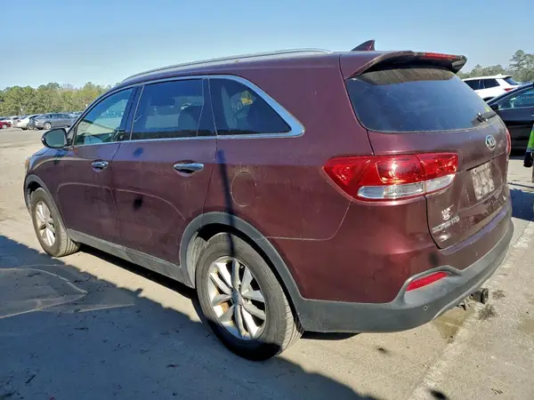 5XYPGDA32HG266376 2017 KIA SORENTO - Image 2