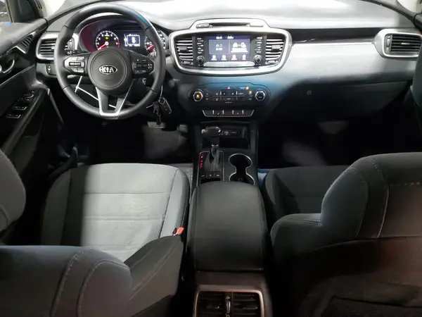 5XYPGDA32HG282268 2017 KIA SORENTO - Image 8