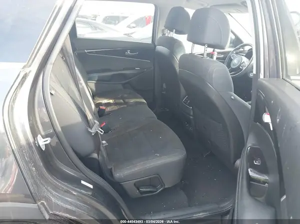 5XYPGDA32HG290239 2017 KIA SORENTO - Image 8