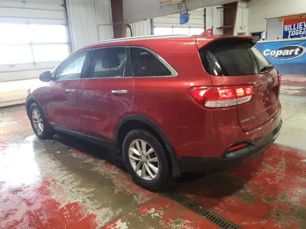 5XYPGDA32HG295084 2017 KIA SORENTO - Image 2