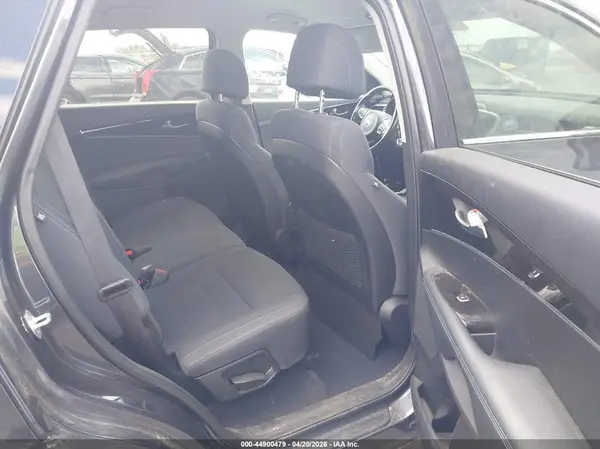 5XYPGDA32HG296722 2017 KIA SORENTO - Image 8