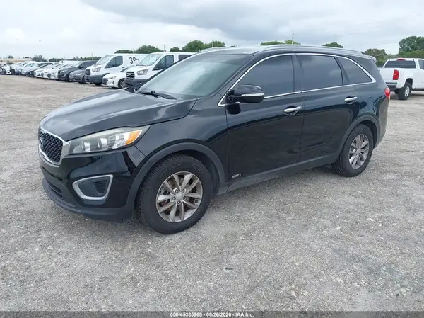 5XYPGDA32HG321408 2017 KIA SORENTO - Image 2