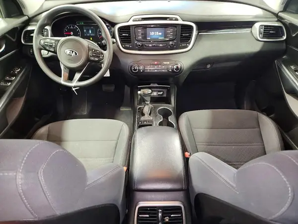 5XYPGDA32HG324681 2017 KIA SORENTO - Image 8