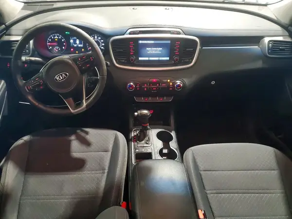 5XYPGDA32JG349621 2018 KIA SORENTO - Image 8