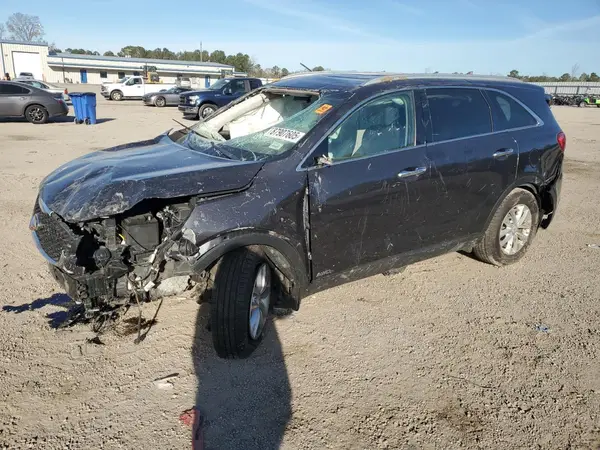 5XYPGDA32JG351840 2018 KIA SORENTO - Image 1