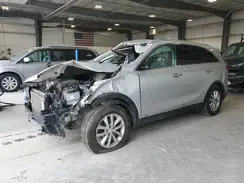 5XYPGDA32JG358917 2018 KIA SORENTO
