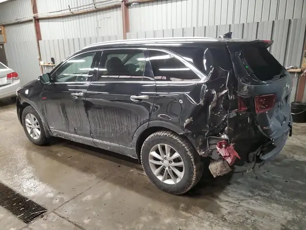 5XYPGDA32JG374471 2018 KIA SORENTO - Image 2