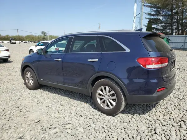 5XYPGDA32JG399337 2018 KIA SORENTO - Image 2