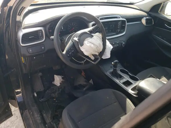 5XYPGDA32JG402611 2018 KIA SORENTO - Image 8