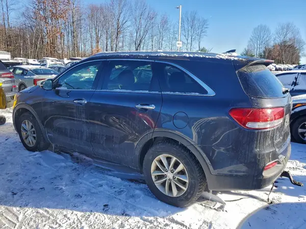 5XYPGDA32JG405797 2018 KIA SORENTO - Image 2