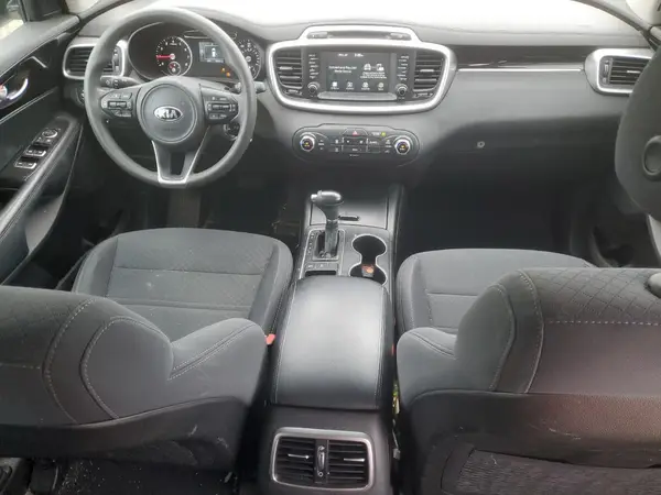 5XYPGDA32JG405878 2018 KIA SORENTO - Image 8