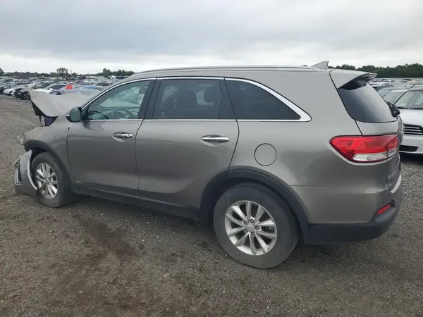 5XYPGDA32JG408716 2018 KIA SORENTO - Image 2