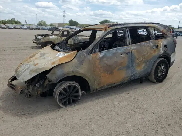 5XYPGDA32JG414189 2018 KIA SORENTO - Image 1