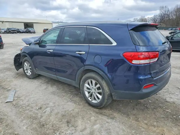 5XYPGDA32JG416427 2018 KIA SORENTO - Image 2