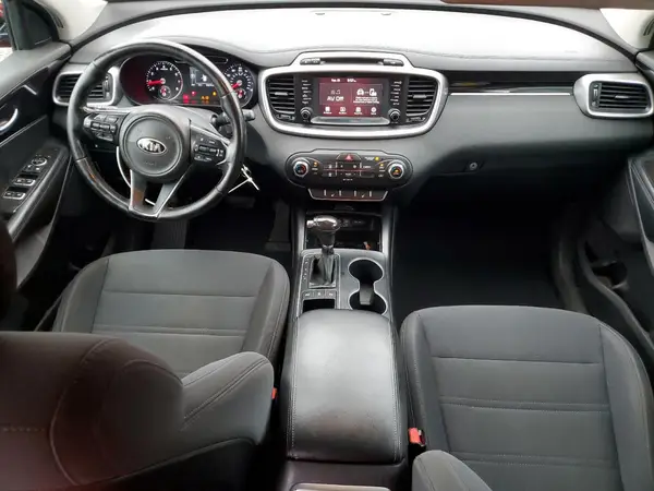 5XYPGDA32JG421594 2018 KIA SORENTO - Image 8