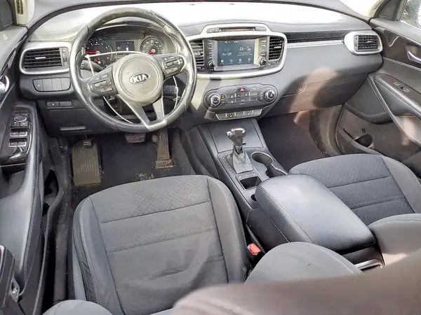 5XYPGDA32JG424592 2018 KIA SORENTO - Image 8