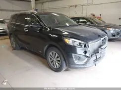5XYPGDA32JG425337 2018 KIA SORENTO