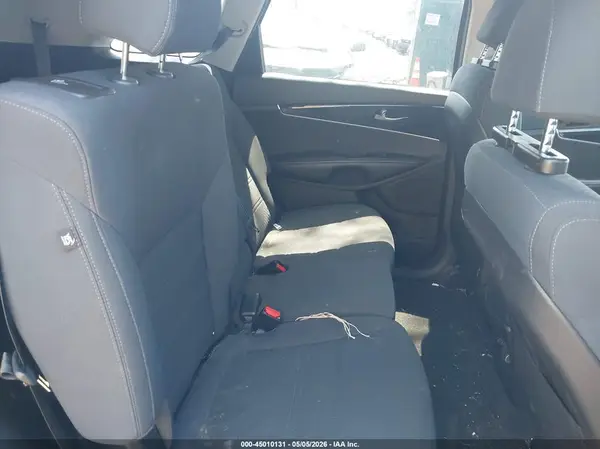 5XYPGDA32JG428951 2018 KIA SORENTO - Image 8