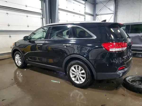 5XYPGDA32JG430442 2018 KIA SORENTO - Image 2