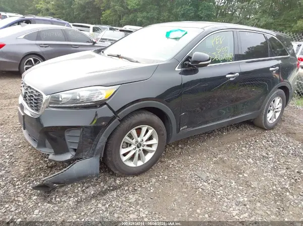 5XYPGDA32KG435691 2019 KIA SORENTO - Image 2