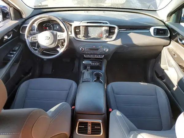 5XYPGDA32KG435772 2019 KIA SORENTO - Image 8