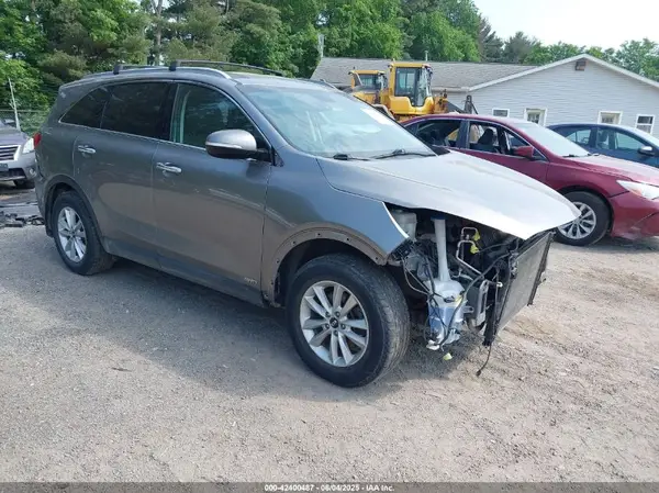 5XYPGDA32KG436131 2019 KIA SORENTO - Image 1